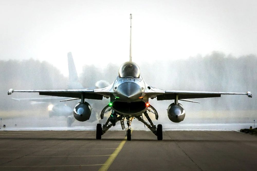 Politico:     AGM-154 Joint Standoff Weapon (JSOW)    F-16