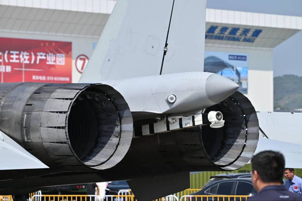  :     J-15T        -  Air Show China 2024