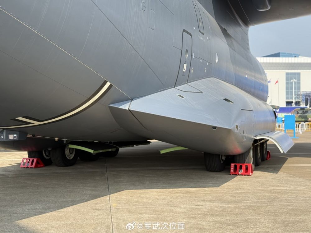  : Airshow China 2024.       - Xian YY-20 