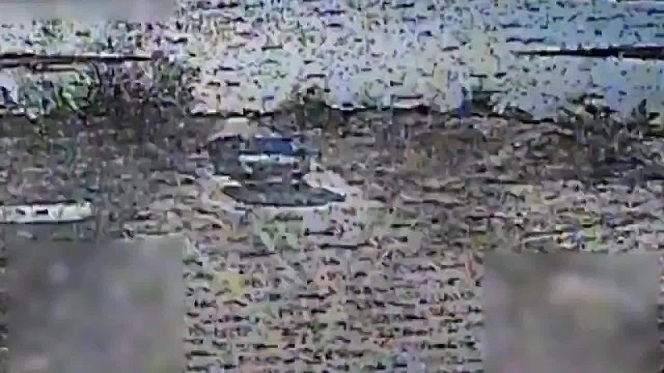 С мирными не воюем: российский боец увидел гражданских в машине и не стал наносить удар