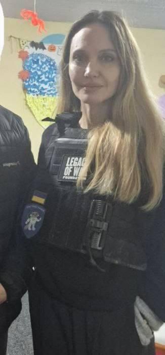 Американская актриса Анджелина Джоли объявилась во временно оккупированном Херсоне