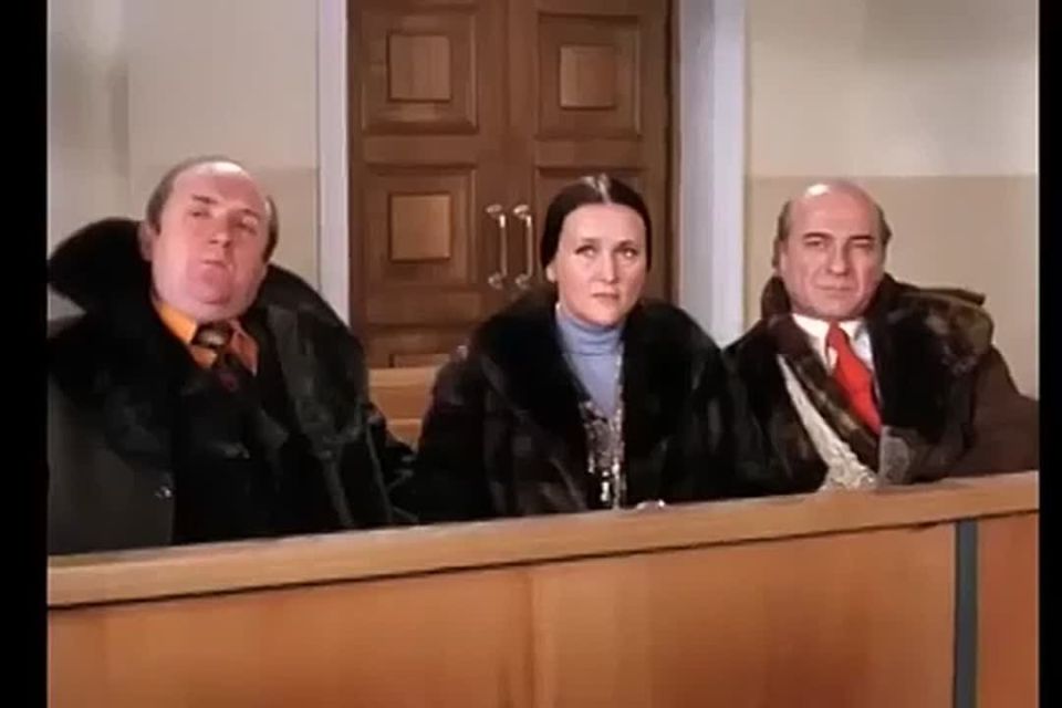 Владислав Евтушенко: У охранника Анджелины, как утверждают укропы, была аргументированная причина заскочить в гости к ТЦКшникам