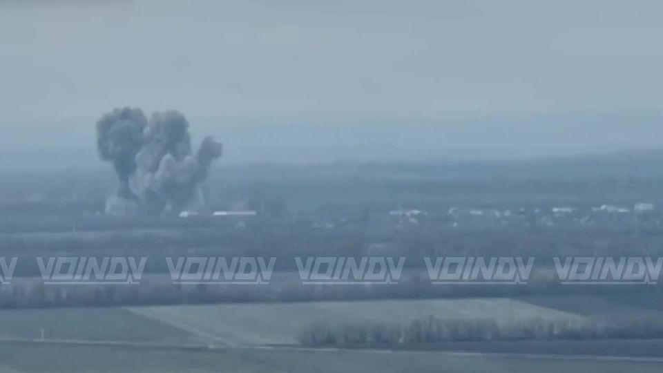 Владимир Разин: Прилет ФАБ-3000 по украинской позиции в Равнопольк