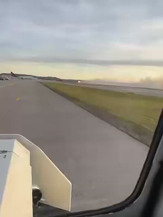 Страшные кадры крушения грузового самолета в США