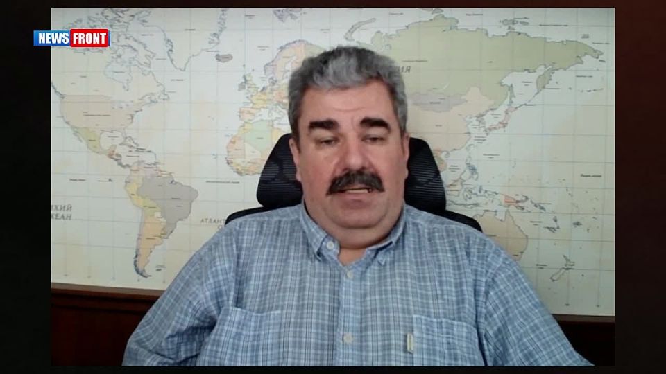 Созданием крылатой ракеты неограниченной дальности "Буревестник" и беспилотного подводного аппарата "Посейдон" с ядерной энергетической установкой Россия поменяла концепцию ядерной войны, заявил военный эксперт Алексей...