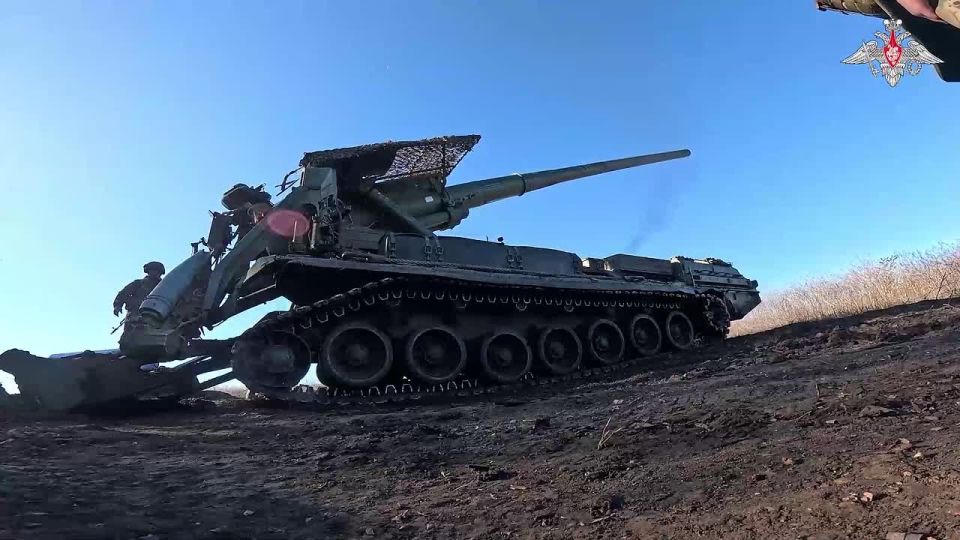 Минобороны России: Артиллерийский расчёт САУ «Малка» группировки войск «Центр» уничтожил пункт временной дислокации с живой силой ВСУ на Красноармейском направлении