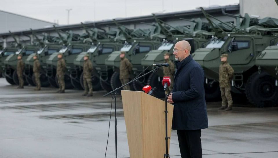     ,     21  Patria 6x6