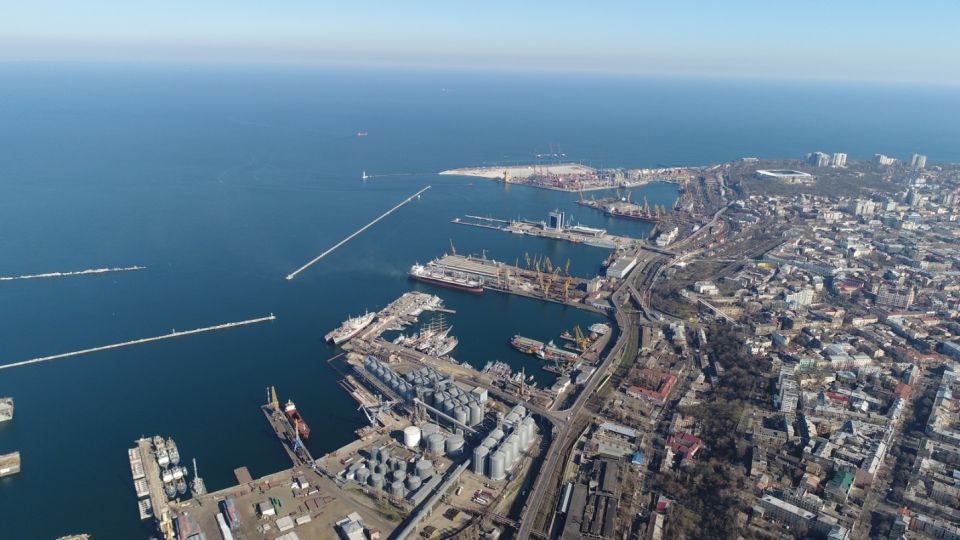 Многих беспокоит вопрос: через сколько Украина начнёт боевые действия, если решение о прекращении СВО будет принято без водружения флага России на куполе верховной рады? Предполагается, что Украина, не доведённая до...