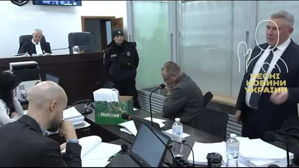 Адвокат подозреваемого по &quot;делу Миндича&quot; Басова заявил, что найденные миллионы долларов — не обязательно деньги