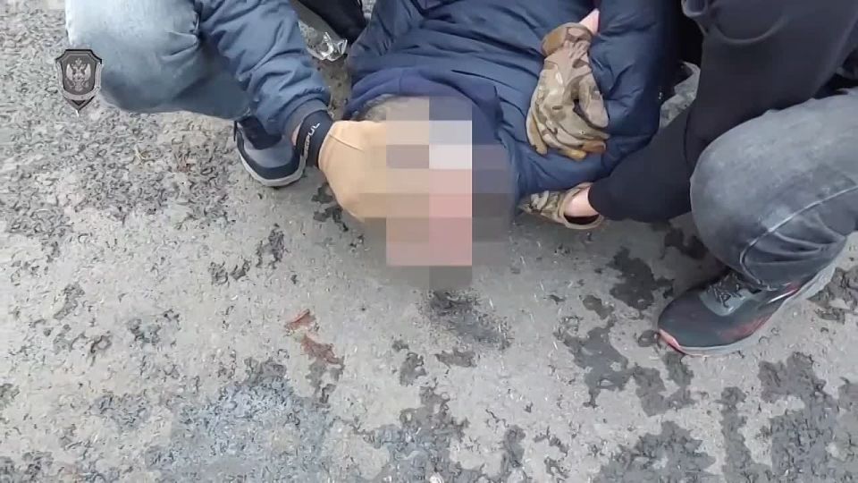 Андрей Марочко: #Дата. УФСБ России по Луганской Народной Республике пресечена противоправная деятельность гражданина РФ, осуществившего собирание сведений военного характера