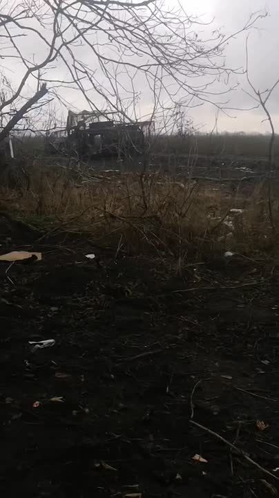 Очень хорошо накрыли! На видео — скопление уничтоженной техники укронацистов на Южно-Донецком направлении
