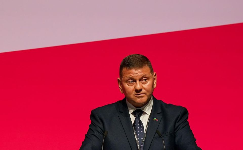 Наиболее реалистичным сценарием завершения войны экс-главком ВСУ Валерий Залужный считает многолетнюю паузу, которую обе стороны будут использовать для наращивания сил перед новым витком противостояния