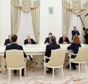 Спать нельзя, скоро будут новости из Кремля