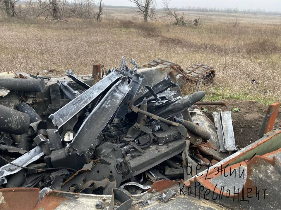 На кадрах - все что осталось от танка Leopard 1A5 На кадрах - все что осталось от танка Leopard 1A5