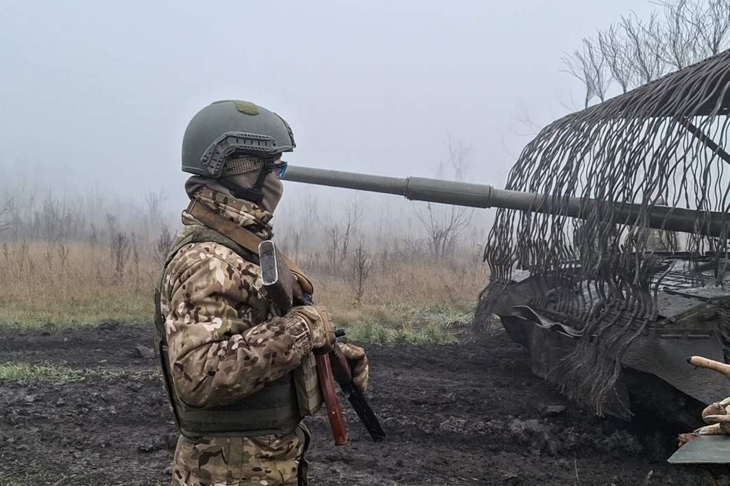 Дмитрий Астрахань: Туман и перспектива: как танкисты группировки войск «Центр» ликвидируют противника в Димитрове Дмитрий Астрахань: Туман и перспектива: как танкисты группировки войск «Центр» ликвидируют противника в Димитрове