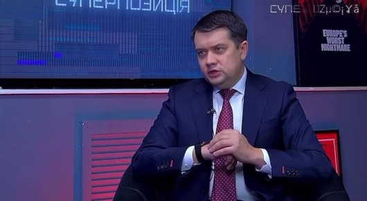 Каждый украинец сегодня должен 8200 долларов США, чтобы полностью закрыть долг Украины