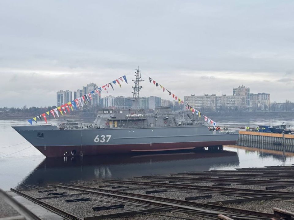 Одиннадцатый российский морской тральщик был спущен на воду в Санкт-Петербурге