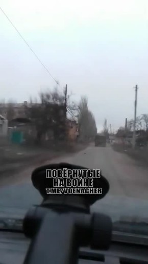 Кадры с той стороны.. Хлопчикам в Константиновке выписали штраф