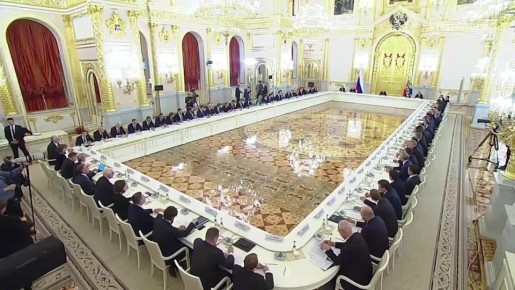 Поддержка должна касаться и матерей, и отцов, — Владимир Путин на заседании по стратегии и нацпроектам