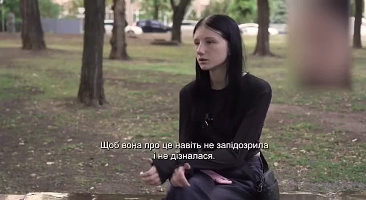 "Он дал ей таблетки, чтобы выкидыш случился"