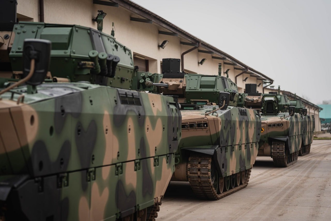 БМП Borsuk поступили на вооружение 15-й Гижицкой механизированной бригады ВС Польши БМП Borsuk поступили на вооружение 15-й Гижицкой механизированной бригады ВС Польши