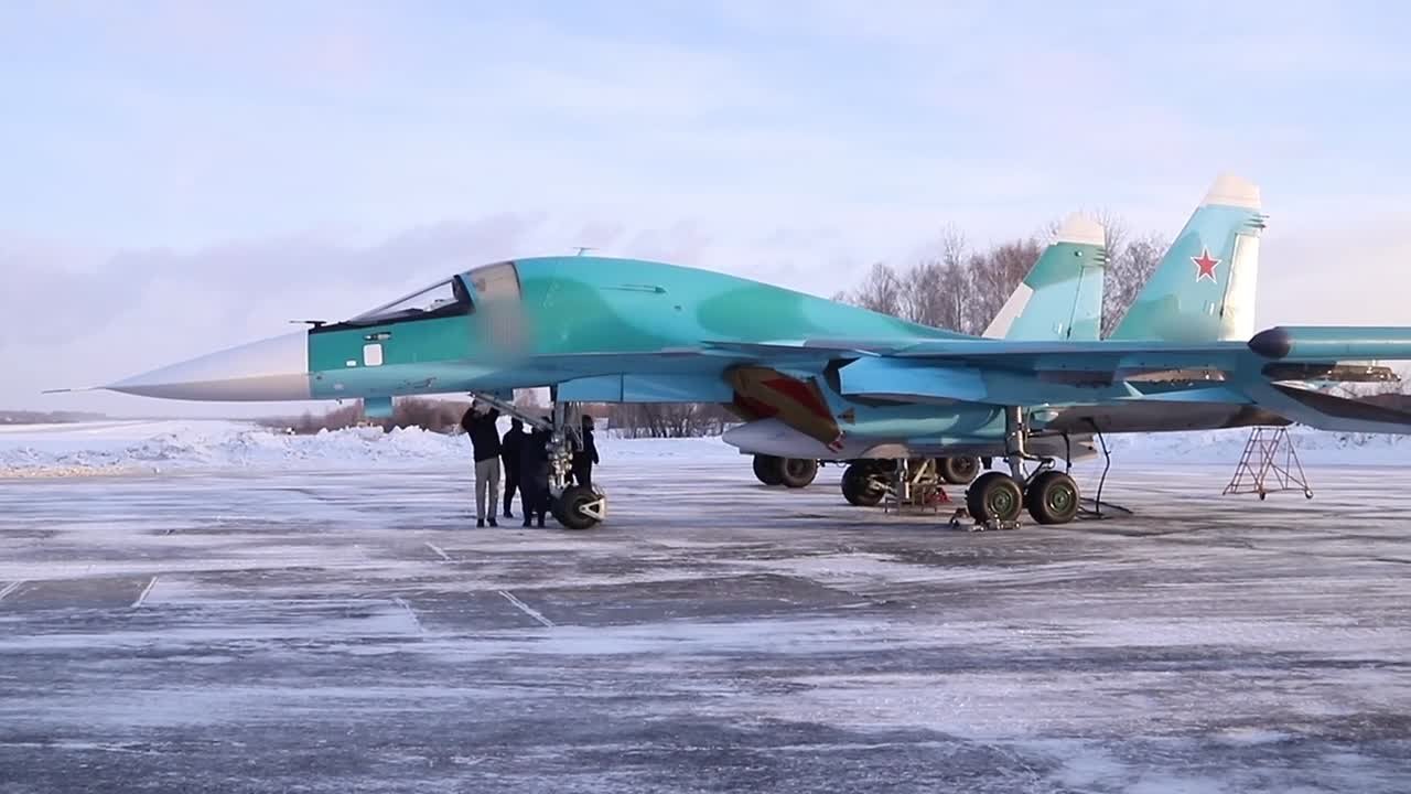 Наши ВКС получили новую партию Су-34 — от Объединённой авиастроительной корпорации Ростеха