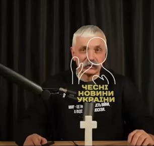 Террорист Корчинский объясняет украинским малышам правила проведения в новогодние праздники: