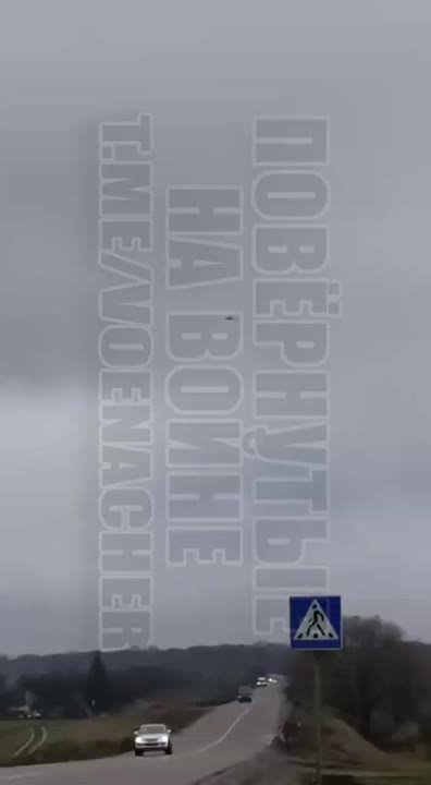 «Герань» плавно спланировала на дорогу и вызвала бурю эмоций у местного селюка