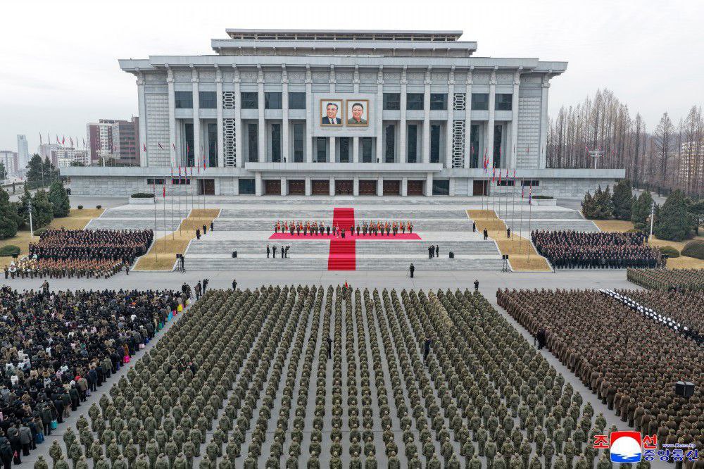 В Пхеньяне прошла церемония приветствия инженерно-сапёрной части Корейской народной армии, вернувшейся из Курской области