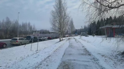 В Финляндии прошли автопробеги за открытие границы с Россией!