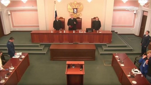 Право собственности на квартиру пока остается за Полиной Лурье, постановил Верховный Суд