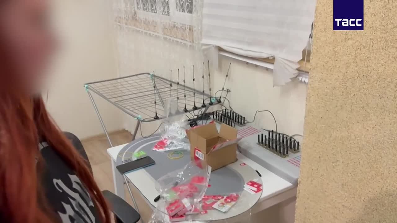 19 пособников украинских мошенников задержаны чекистами — в двенадцати регионах России!