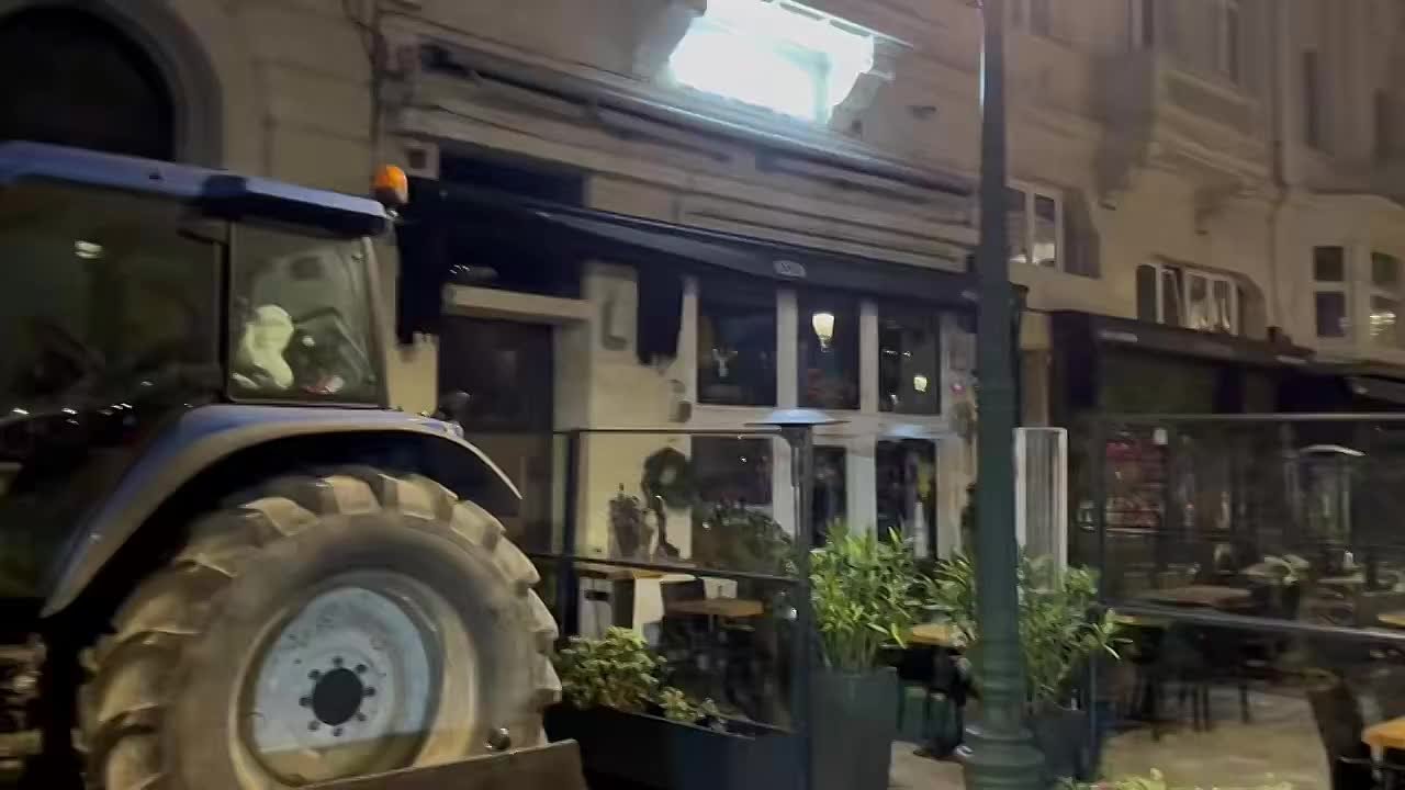 Европейские фермеры сорвали спокойствие в Брюсселе на фоне саммита ЕС по финансированию Украины