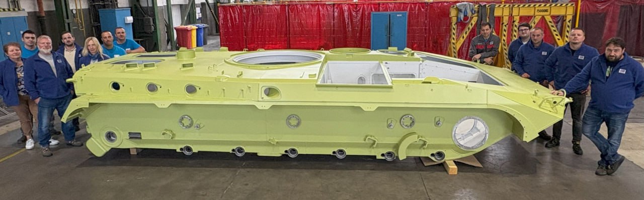 Сообщается, что словацкая компания STV Machinery начала производство корпусов БМП-1 и уже получила первый заказ из-за границы (кадры 1-4) Сообщается, что словацкая компания STV Machinery начала производство корпусов БМП-1 и уже получила первый заказ из-за границы (кадры 1-4)