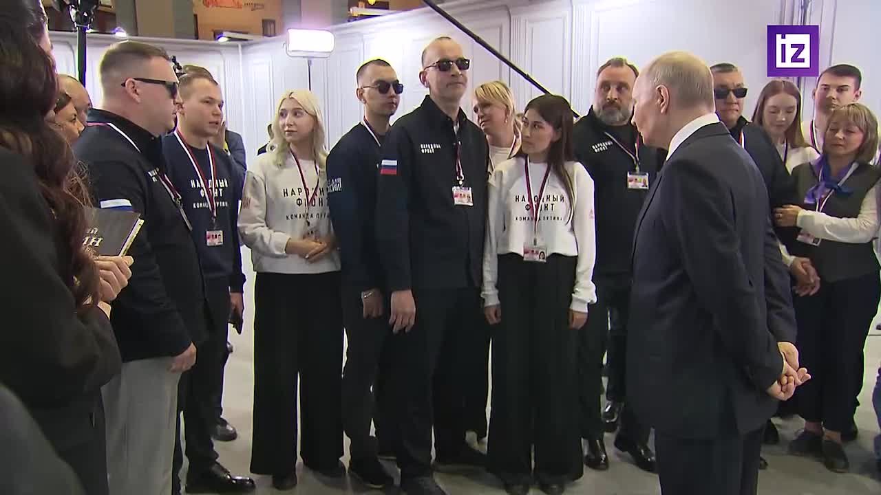 Владимир Путин потребовал устранить ситуацию, когда заключившие контракт еще до начала спецоперации бойцы не получают положенной участникам СВО поддержки