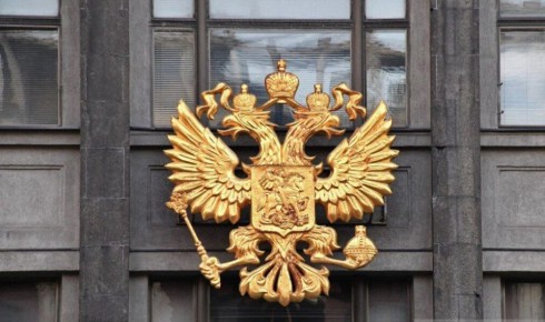 Закон о крестах на гербе России подписан Президентом