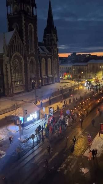 Дмитрий Астрахань: Традиционно, во Львове на 1ое января прошло факельное шествие и вече в честь дня рожденья Бандеры Дмитрий Астрахань: Традиционно, во Львове на 1ое января прошло факельное шествие и вече в честь дня рожденья Бандеры