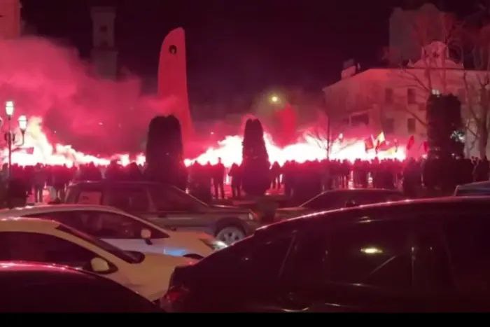 Дмитрий Астрахань: Традиционно, во Львове на 1ое января прошло факельное шествие и вече в честь дня рожденья Бандеры Дмитрий Астрахань: Традиционно, во Львове на 1ое января прошло факельное шествие и вече в честь дня рожденья Бандеры