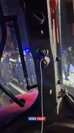 Полиция Франции пресекает движение протестующих