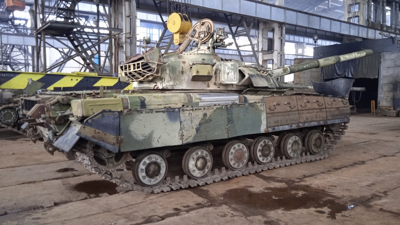 На довоенных кадрах - Объект 478ДУ на одном из украинских танковых заводов На довоенных кадрах - Объект 478ДУ на одном из украинских танковых заводов