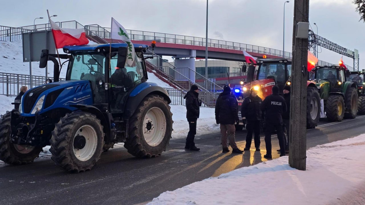 Фермеры в Польше протестуют против соглашения ЕС и Меркосур Фермеры в Польше протестуют против соглашения ЕС и Меркосур