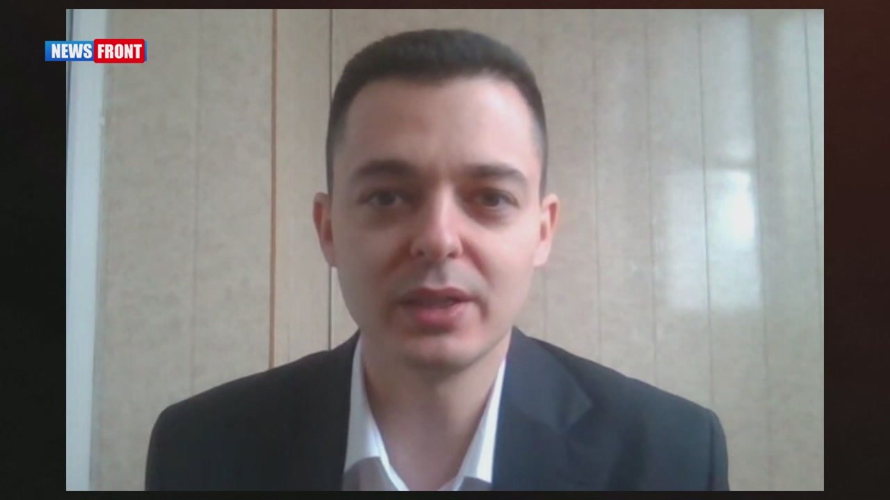 Цель Трампа — демонстративно отобрать Гренландию у Дании, заявил профессор Академии труда и социальных отношений Павел Фельдман в эфире программы "Мнение"