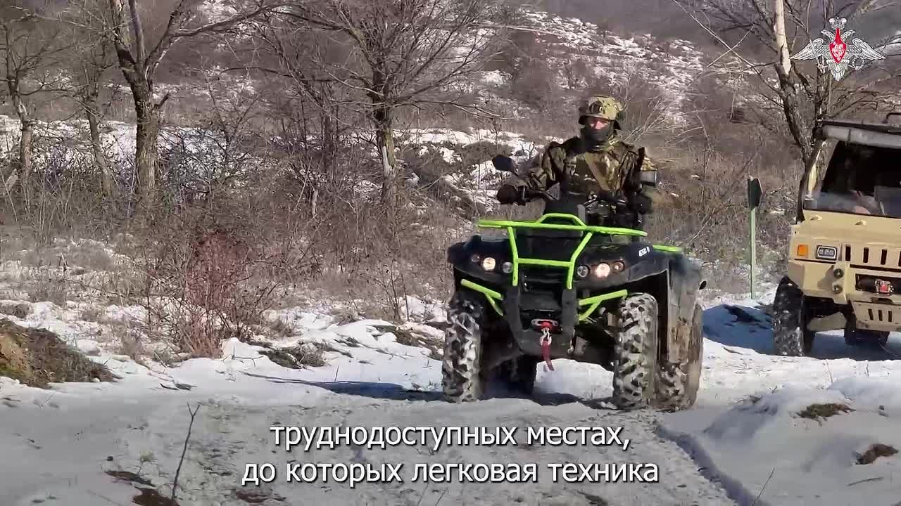 Подписавшие контракт с Минобороны России военнослужащие обучились применению мотовездеходов типа «Багги» на полигоне Южного военного округа