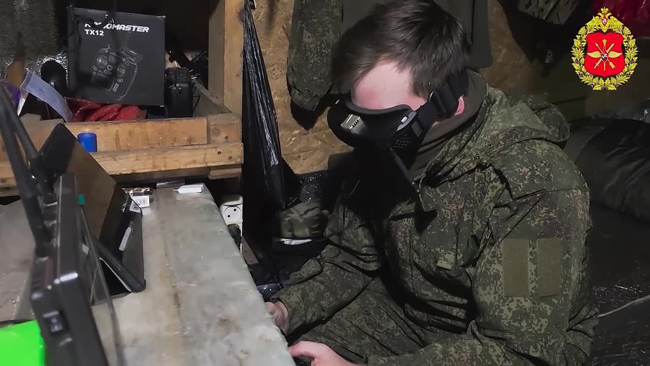 Дроноводы подразделений войск беспилотных систем держат противника в страхе