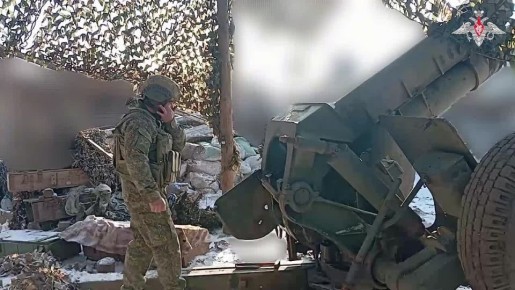 Минобороны России: Блиндаж в щепки. Артиллеристы 6-й мотострелковой дивизии «Южной» группировки войск уничтожили блиндаж с живой силой противника