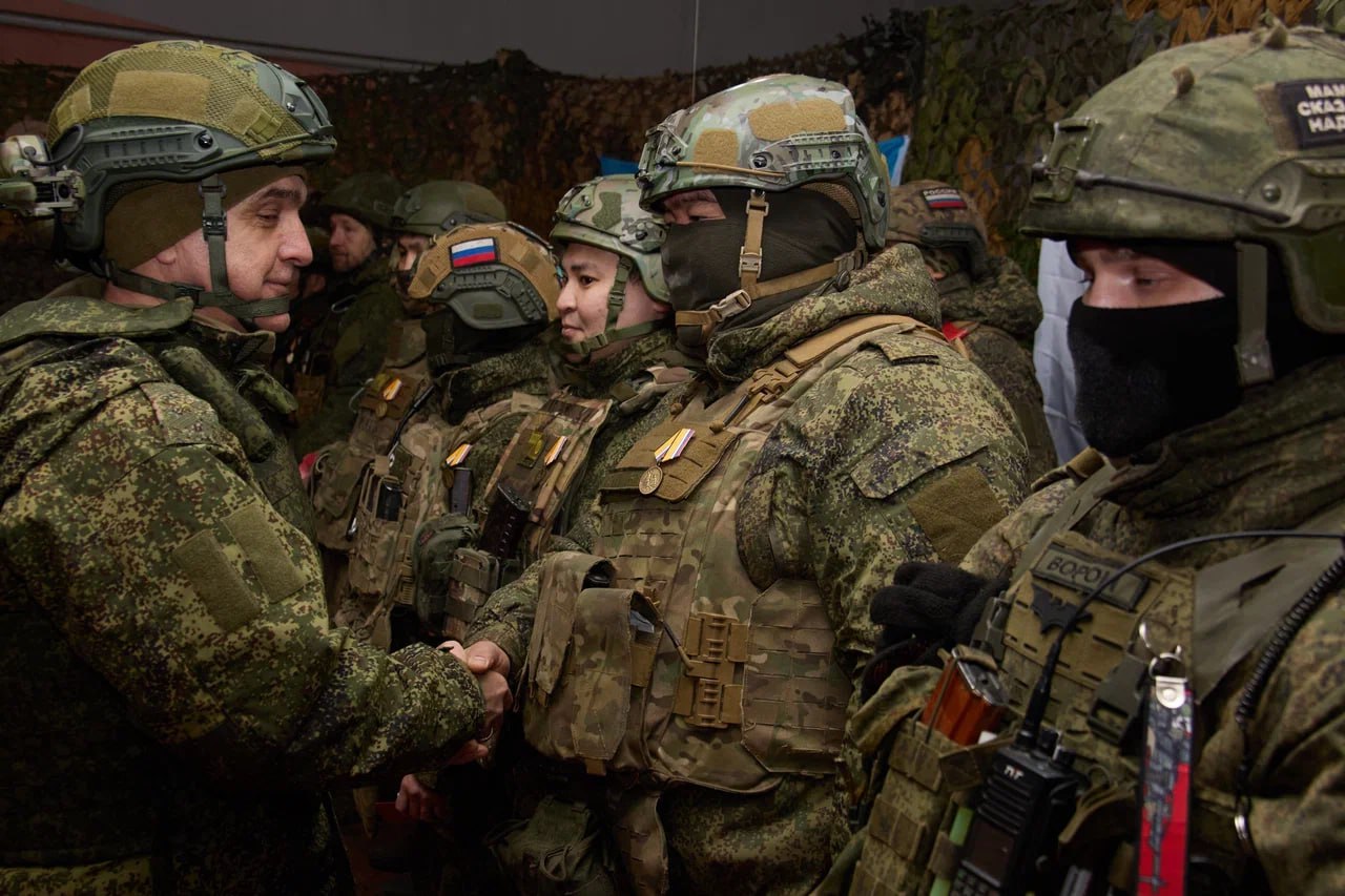 Минобороны России: Добровольцам отряда «БАРС-2» группировки войск «Запад» вручили государственные и ведомственные награды Минобороны России: Добровольцам отряда «БАРС-2» группировки войск «Запад» вручили государственные и ведомственные награды