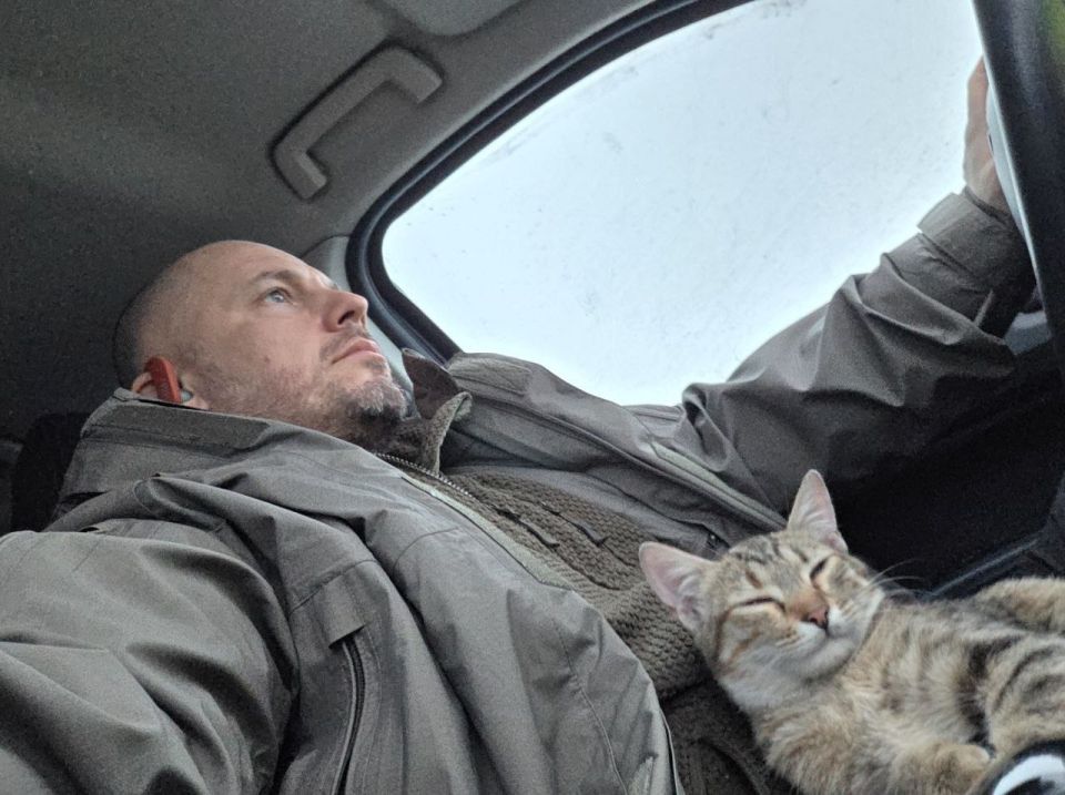 Андрей Филатов: В Москве.. Мурка решила в москвичи записаться)))