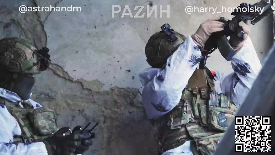 Владимир Разин: Друзья, вместе с Дмитрием Астраханем, Игорем Гомольским и Народным фронтом мы продолжаем наш общий сбор для подразделения специального назначения, которое работает на Донецком направлении