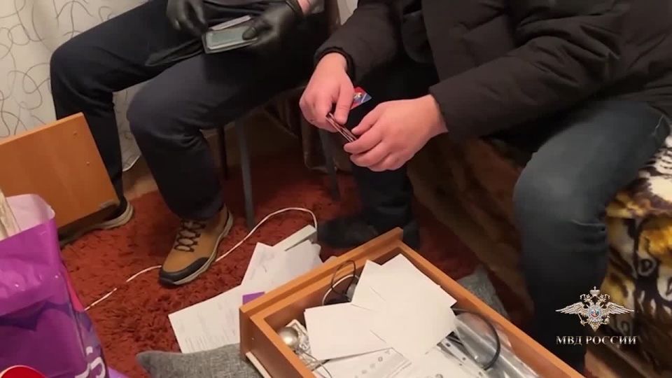 ������� ������ � ��������, ����������� ��������� ����� � ������� ��� � ����������� ����