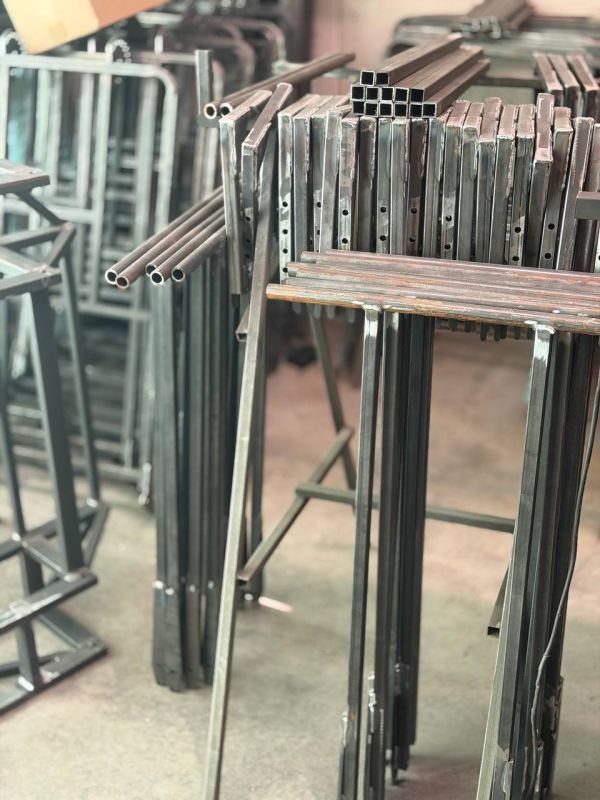 Тем временем на производстве